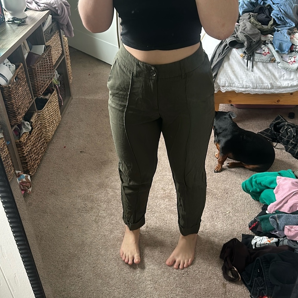 Women’s size 8 army green pants